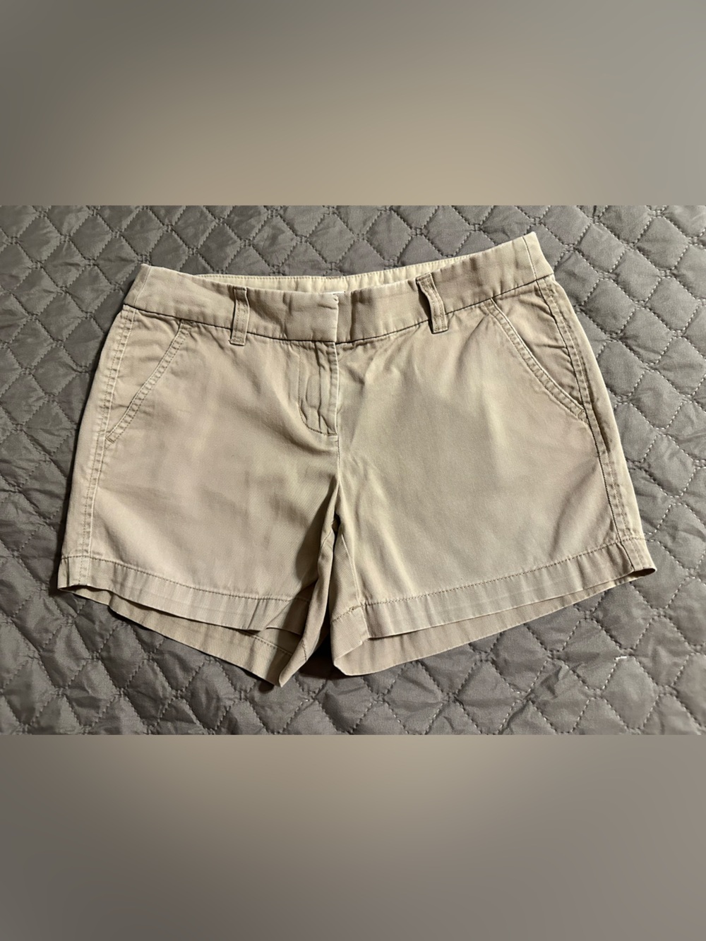 J Crew Women’s Classic Tan Cotton Shorts size 2